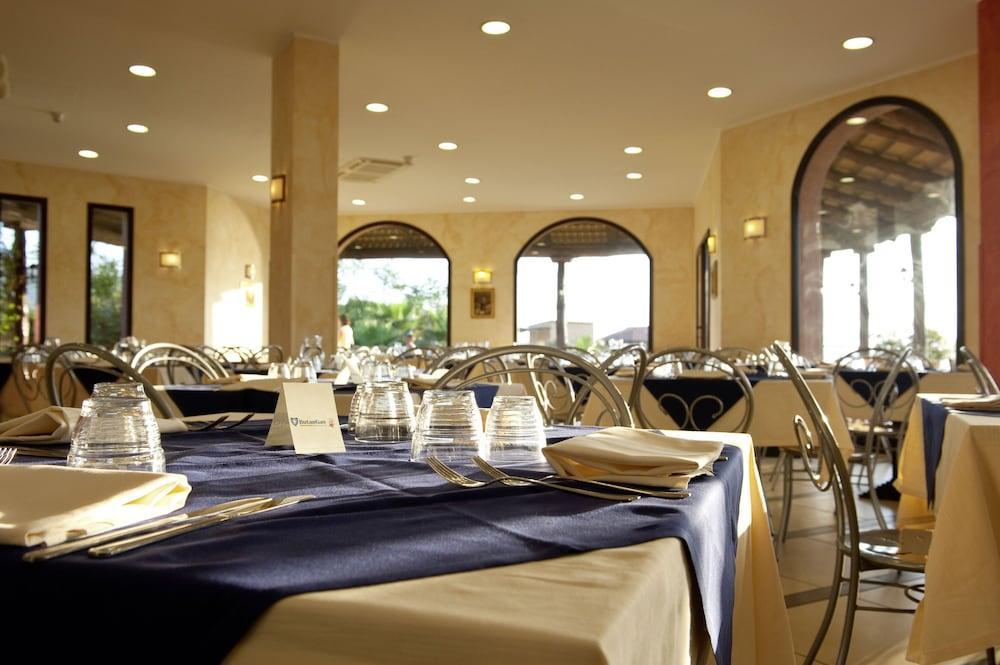 Hotel Bv Borgo Del Principe Zambrone Esterno foto